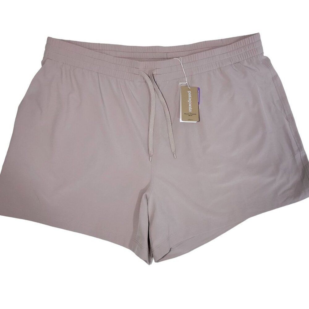 Patagonia Fleetwith Short Women XL (18/20) Stingray Mauve 5" DWR Water Repellent